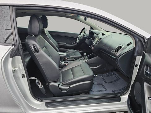 Used 2016 Kia Forte Koup EX w/ EX Premium Package image 25