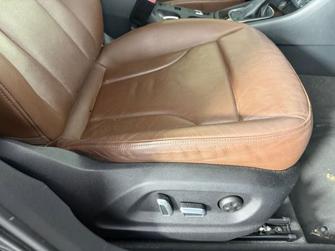 Used 2016 Audi Q3 2.0T Premium Plus w/ Technology Package image 32