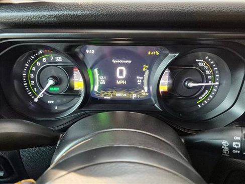 Used 2024 Jeep Wrangler Unlimited w/ Convenience Group AWD/4WD image 15