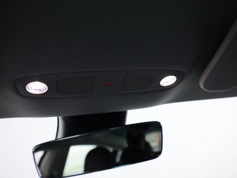 Used 2023 Tesla Model 3 Standard Range image 29