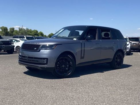 New 2025 Land Rover Range Rover Long Wheelbase SE image 2