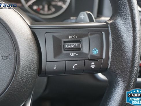 Used 2024 Nissan Rogue SV AWD/4WD image 39