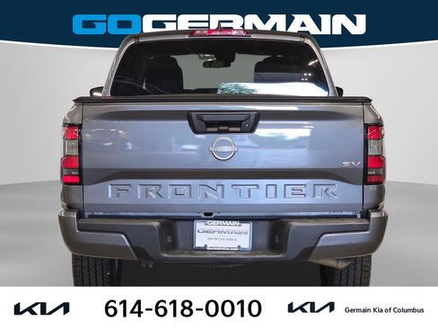 Used 2023 Nissan Frontier SV RWD image 9