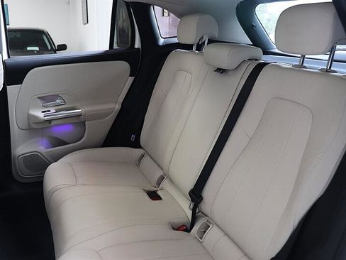 Used 2021 Mercedes-Benz GLA 250 image 24