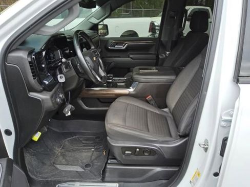 Used 2024 Chevrolet Silverado 1500 LT w/ Protection Package image 6