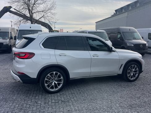 Used 2023 BMW X5 xDrive40i w/ Premium Package image 6