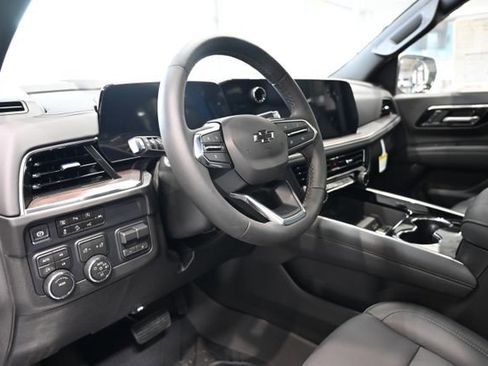 New 2026 Chevrolet Suburban Z71 w/ Comfort Package image 22