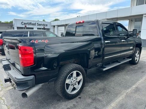 Used 2016 Chevrolet Silverado 2500 High Country w/ Duramax Plus Package AWD/4WD image 5