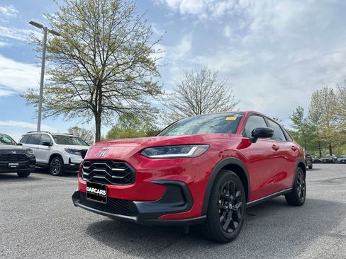 Certified 2025 Honda HR-V Sport image 32