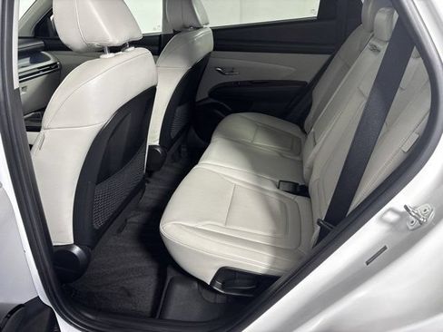 Used 2025 Hyundai Tucson Limited AWD/4WD image 23