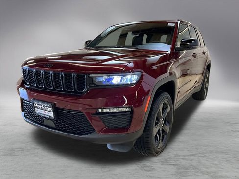 New 2025 Jeep Grand Cherokee Limited w/ Black Appearance Package image 3