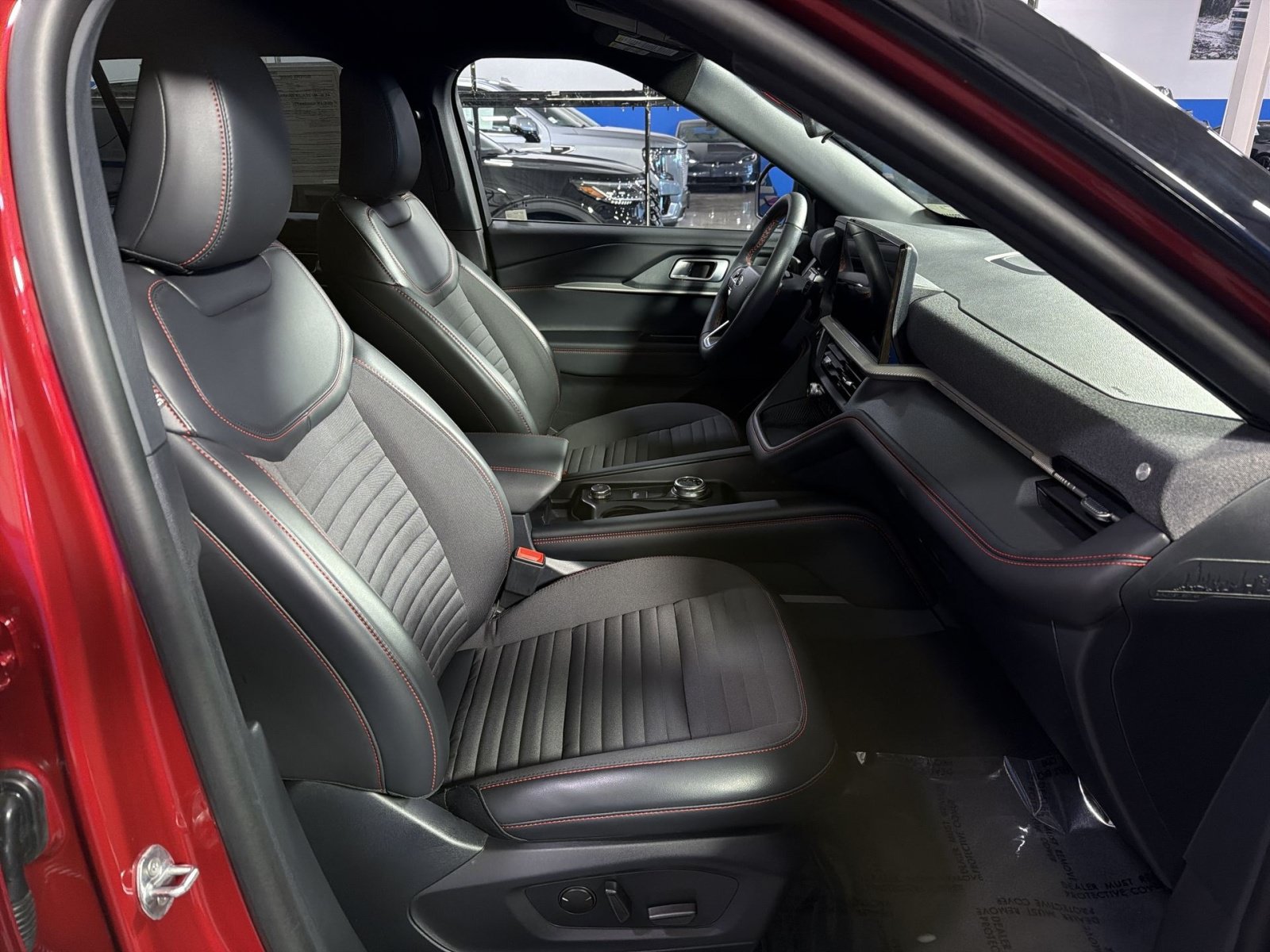 Used 2026 Ford Explorer ST-Line w/ ST-Line Street Pack AWD/4WD image 24