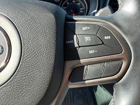 Certified 2020 Jeep Cherokee Limited AWD/4WD image 13
