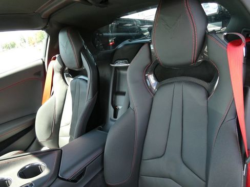 Used 2026 Chevrolet Corvette Stingray Preferred Cpe w/ Z51 Performance Package RWD image 28
