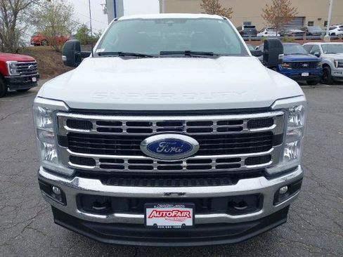 Certified 2025 Ford F250 XLT w/ Snow Plow Prep Package AWD/4WD image 3