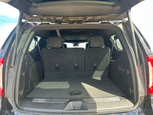 Used 2023 GMC Yukon XL Denali image 30