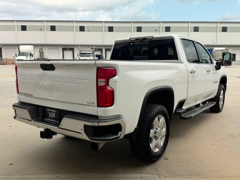 Used 2020 Chevrolet Silverado 2500 LTZ w/ LTZ Premium Package AWD/4WD image 8