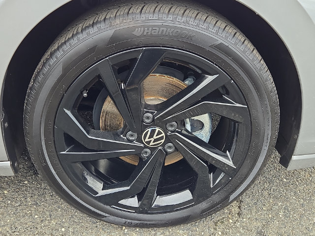 Certified 2026 Volkswagen Jetta SE w/ Black Wheel Package FWD image 8