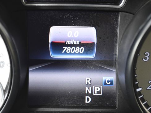 Used 2017 Mercedes-Benz GLA 250 image 14