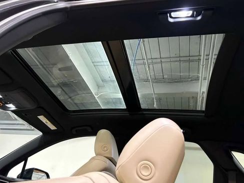Used 2019 Cadillac XT5 Luxury AWD/4WD image 10