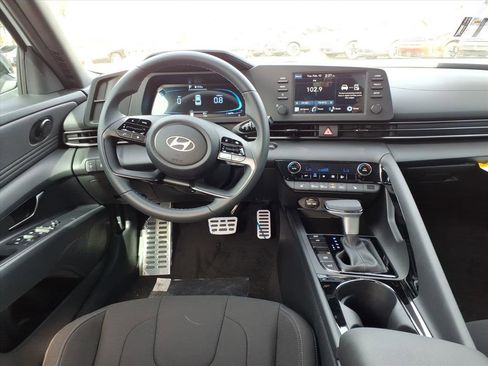 New 2026 Hyundai Elantra SEL Sport Premium FWD image 10