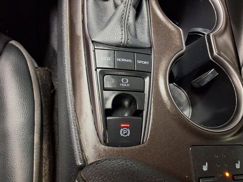 Used 2024 Toyota Camry XSE image 18