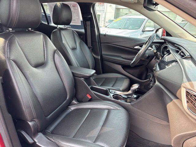 Used 2023 Buick Encore GX Essence w/ Experience Buick Package AWD/4WD image 30