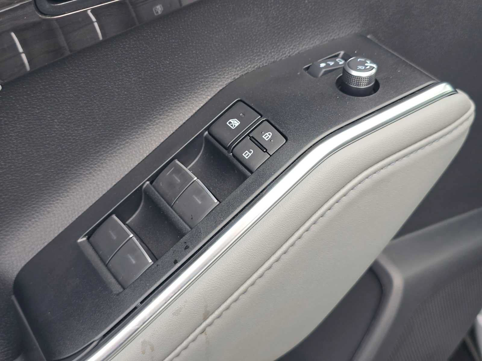 New 2026 Toyota Highlander Platinum AWD/4WD image 23