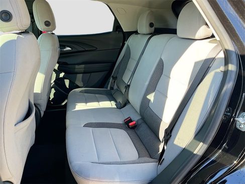 Used 2024 Chevrolet TrailBlazer LT image 21