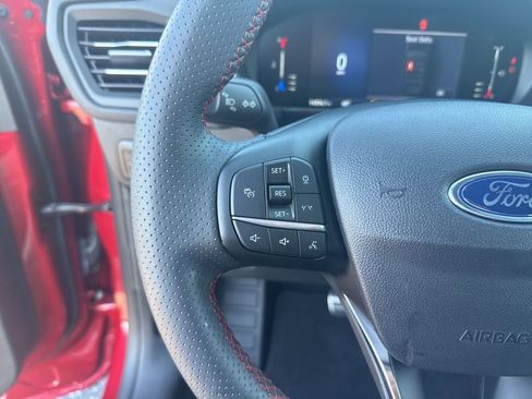 Used 2024 Ford Escape ST-Line w/ Tech Pack #1 image 31