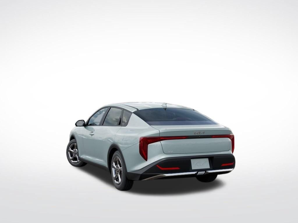 New 2026 Kia K4 FWD image 5