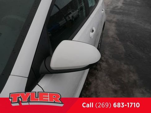 Used 2023 Kia Rio LX image 11