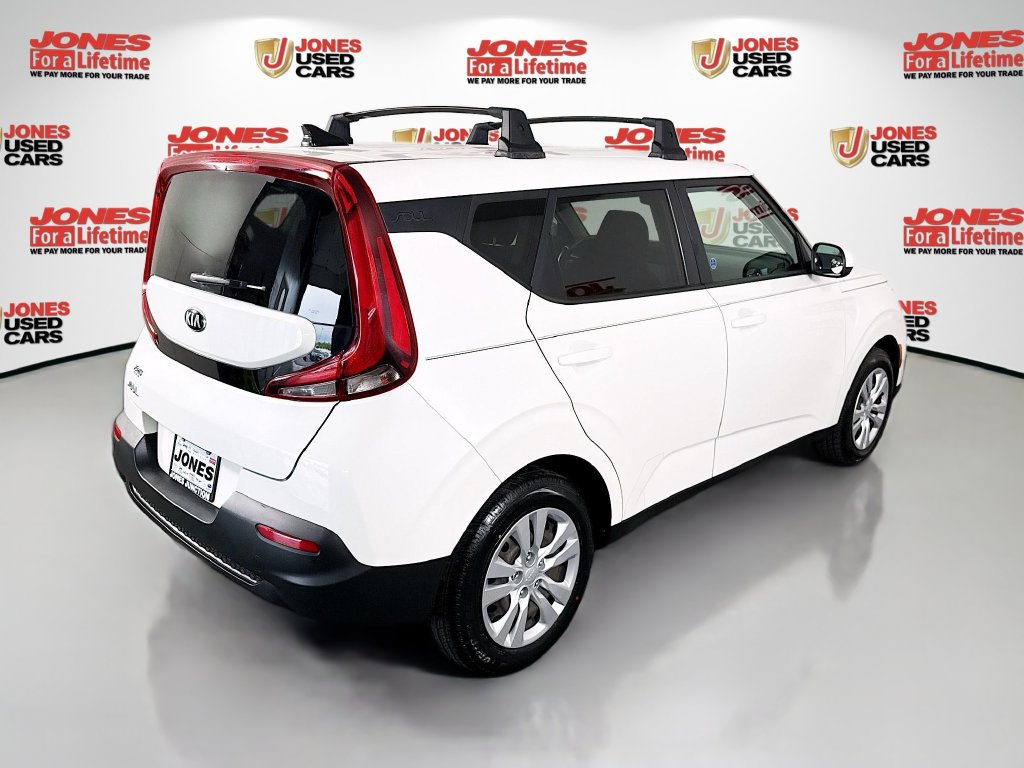 Used 2021 Kia Soul LX FWD image 16