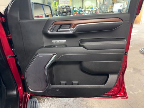 Used 2023 GMC Sierra 1500 Denali w/ Denali Carbonpro Edition image 25