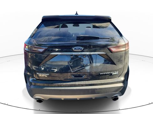 Used 2019 Ford Edge Titanium w/ Equipment Group 301A AWD/4WD image 5