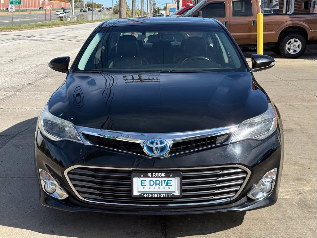 Used 2015 Toyota Avalon XLE Touring FWD image 2