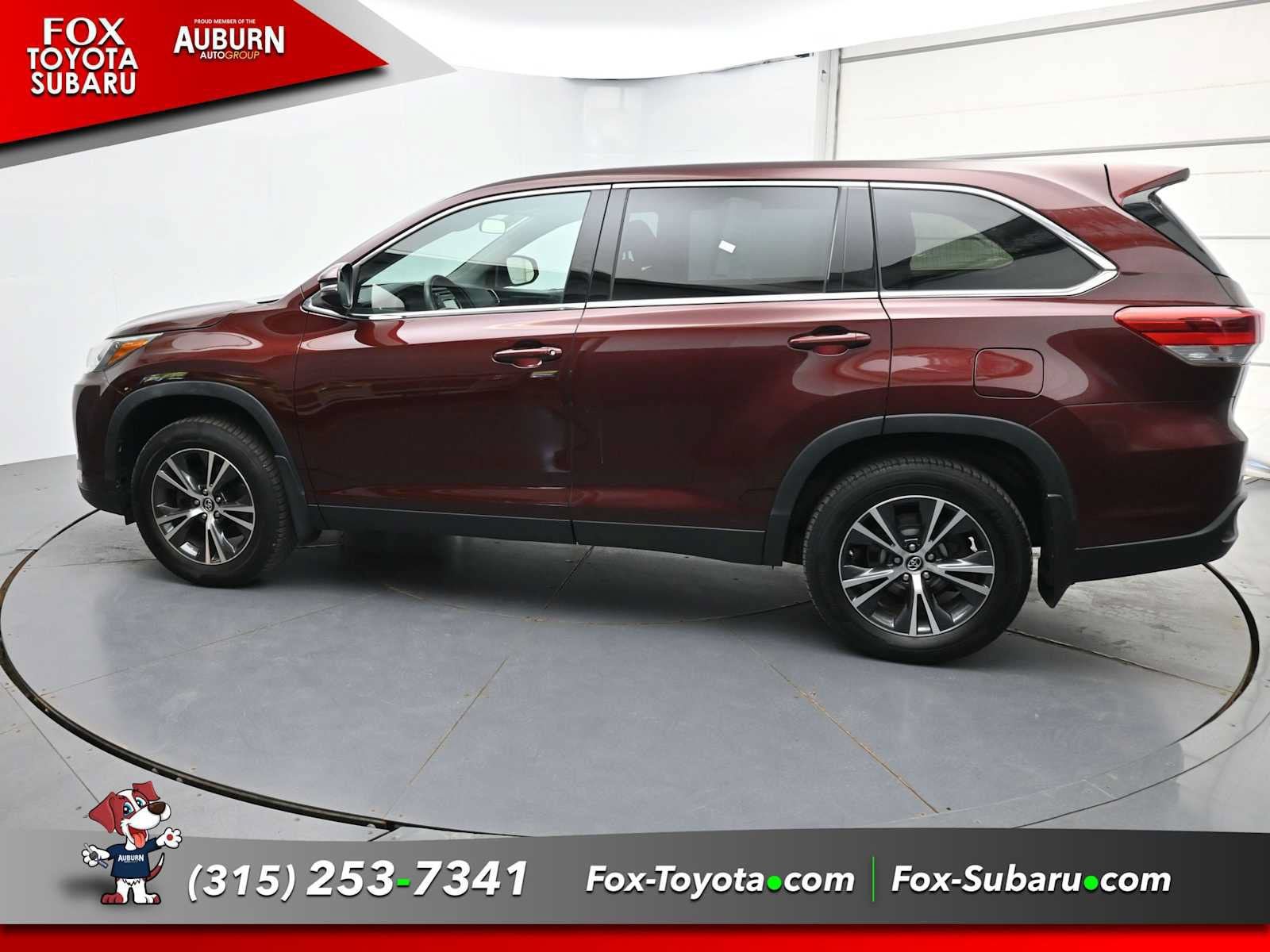 Used 2019 Toyota Highlander LE AWD/4WD image 18