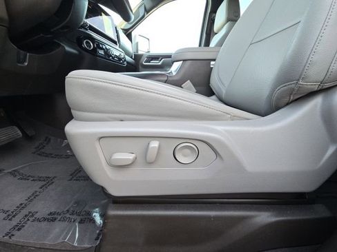 Used 2024 GMC Sierra 2500 SLT w/ SLT Premium Package image 23