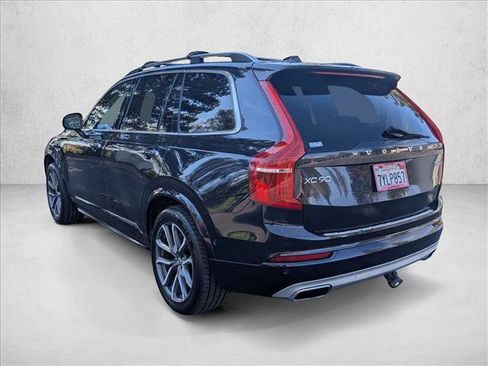 Used 2017 Volvo XC90 T6 Momentum w/ Vision Package image 6