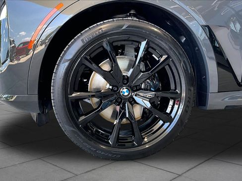 New 2027 BMW X7 xDrive40i w/ M Sport Package AWD/4WD image 11