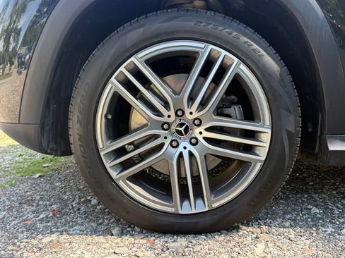 Used 2026 Mercedes-Benz GLS 450 4MATIC image 10