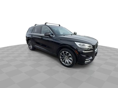 Used 2022 Lincoln Aviator Grand Touring w/ Equipment Group 301A AWD/4WD image 2