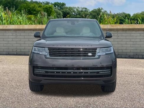 New 2026 Land Rover Range Rover Long Wheelbase SE AWD/4WD image 2