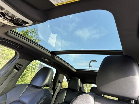 Used 2015 Porsche Cayenne S AWD/4WD image 18