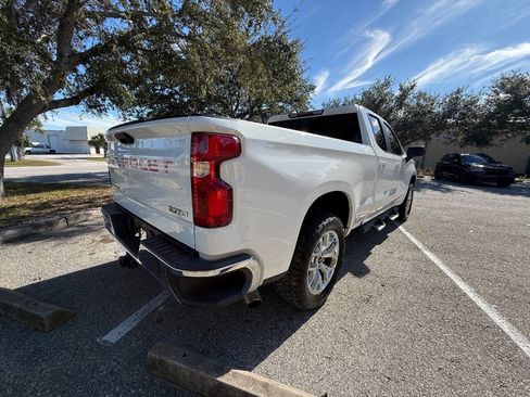 Used 2020 Chevrolet Silverado 1500 LT w/ LT Value Package image 6
