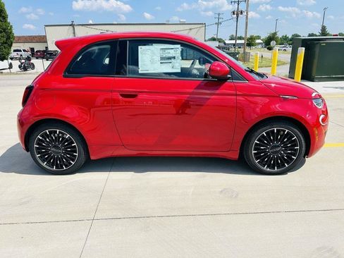 New 2024 FIAT 500 e (RED) image 33