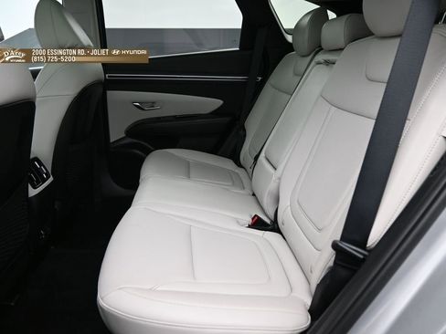 Certified 2024 Hyundai Tucson Limited AWD/4WD image 11