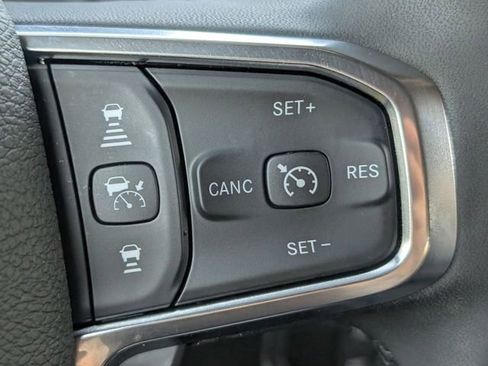 Used 2026 RAM 3500 Laramie AWD/4WD image 17