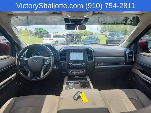 Used 2019 Ford Expedition Limited w/ Equipment Group 302A AWD/4WD image 4