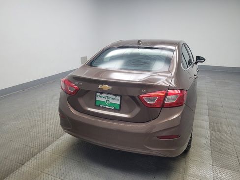 Used 2019 Chevrolet Cruze LT image 7